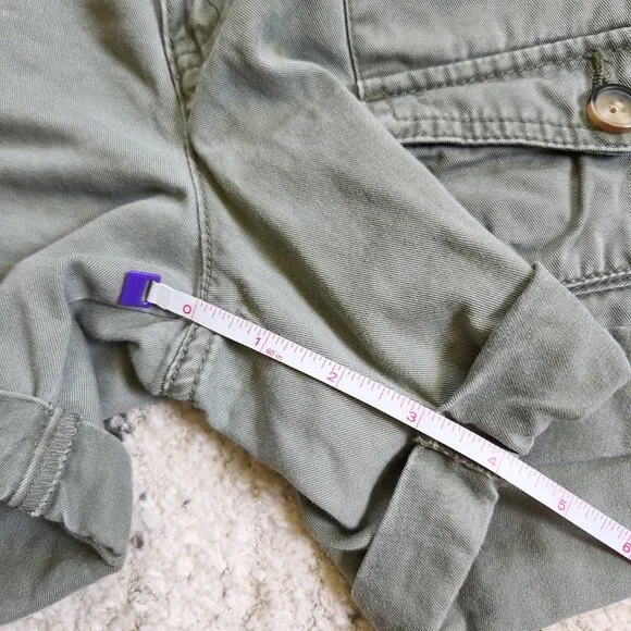 Gap Summer 2010 Olive Green Distressed Cargo Shorts Size 4 vintage 2000s y2k - Picture 13 of 16